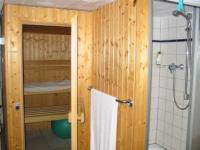 Sauna mit Dusche